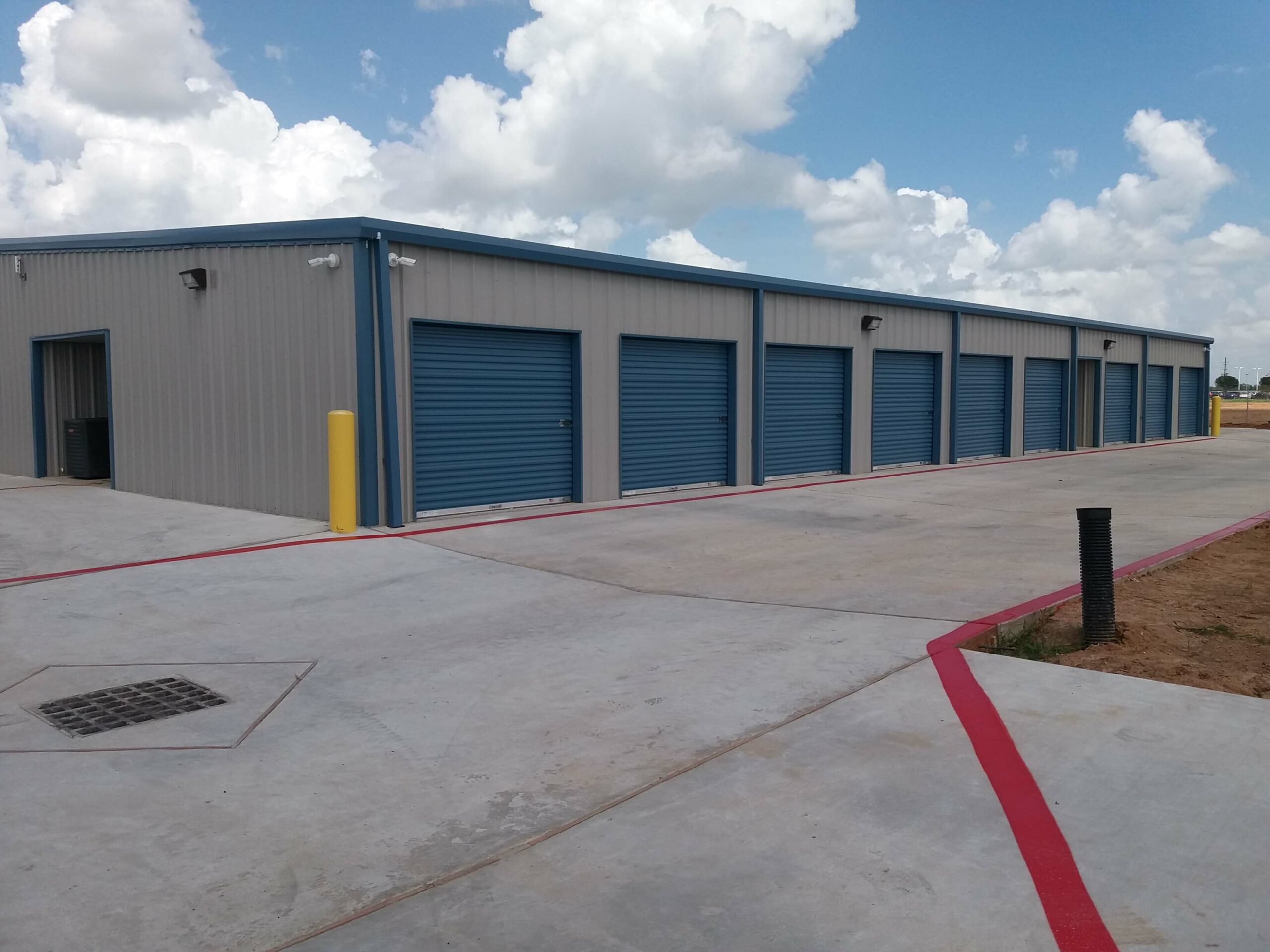Exterior of Rosenberg Storage facility in Rosenberg, Texas